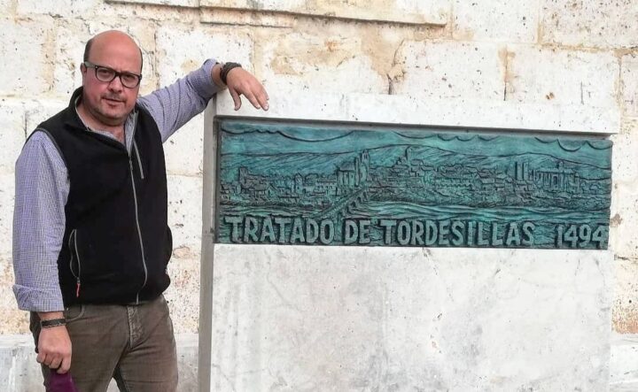 Mural. Bronce fundido.